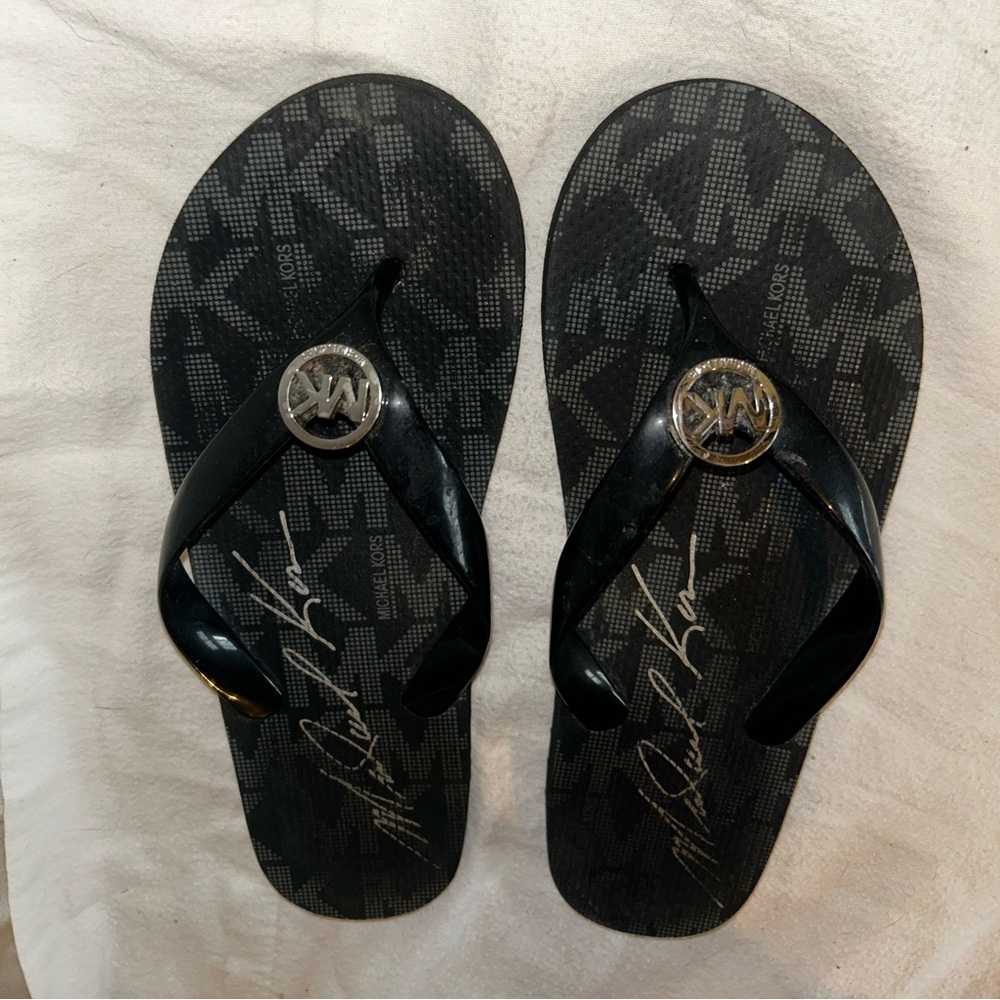 Michael Kors Black Logo Flip Flop Sandals Size 8
